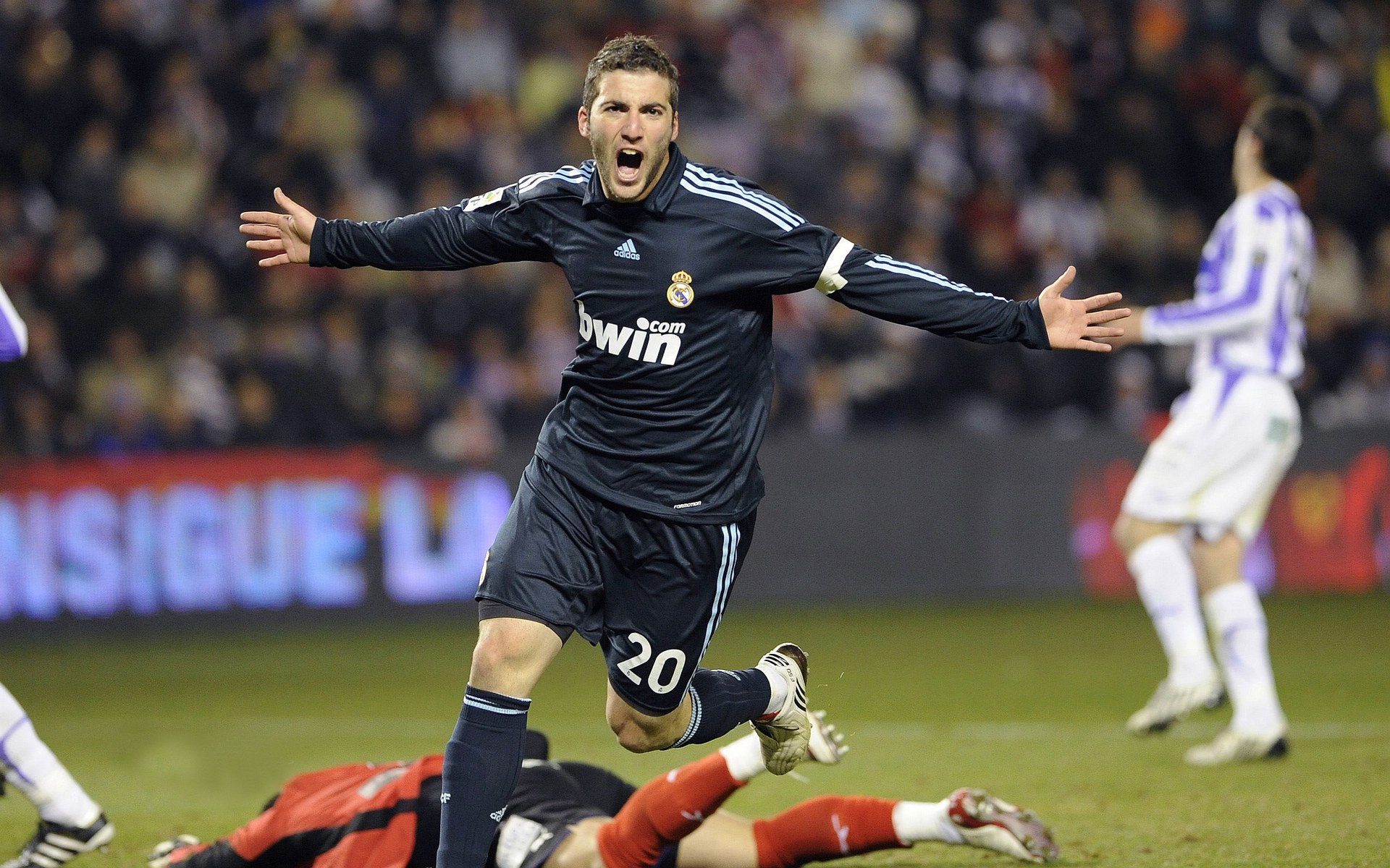 命运十字路口的绝响，奥运关键战夜，德里赫特铸就生涯封神一战